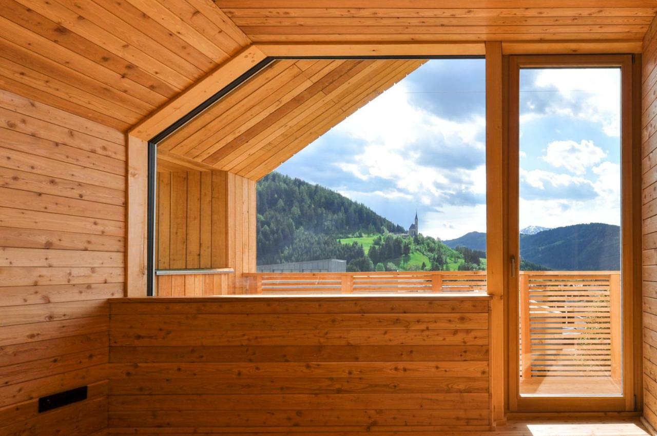 Smart Wood House *